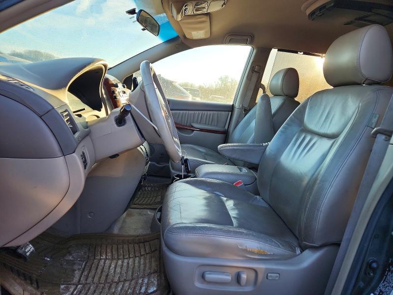 2005 Toyota Sienna