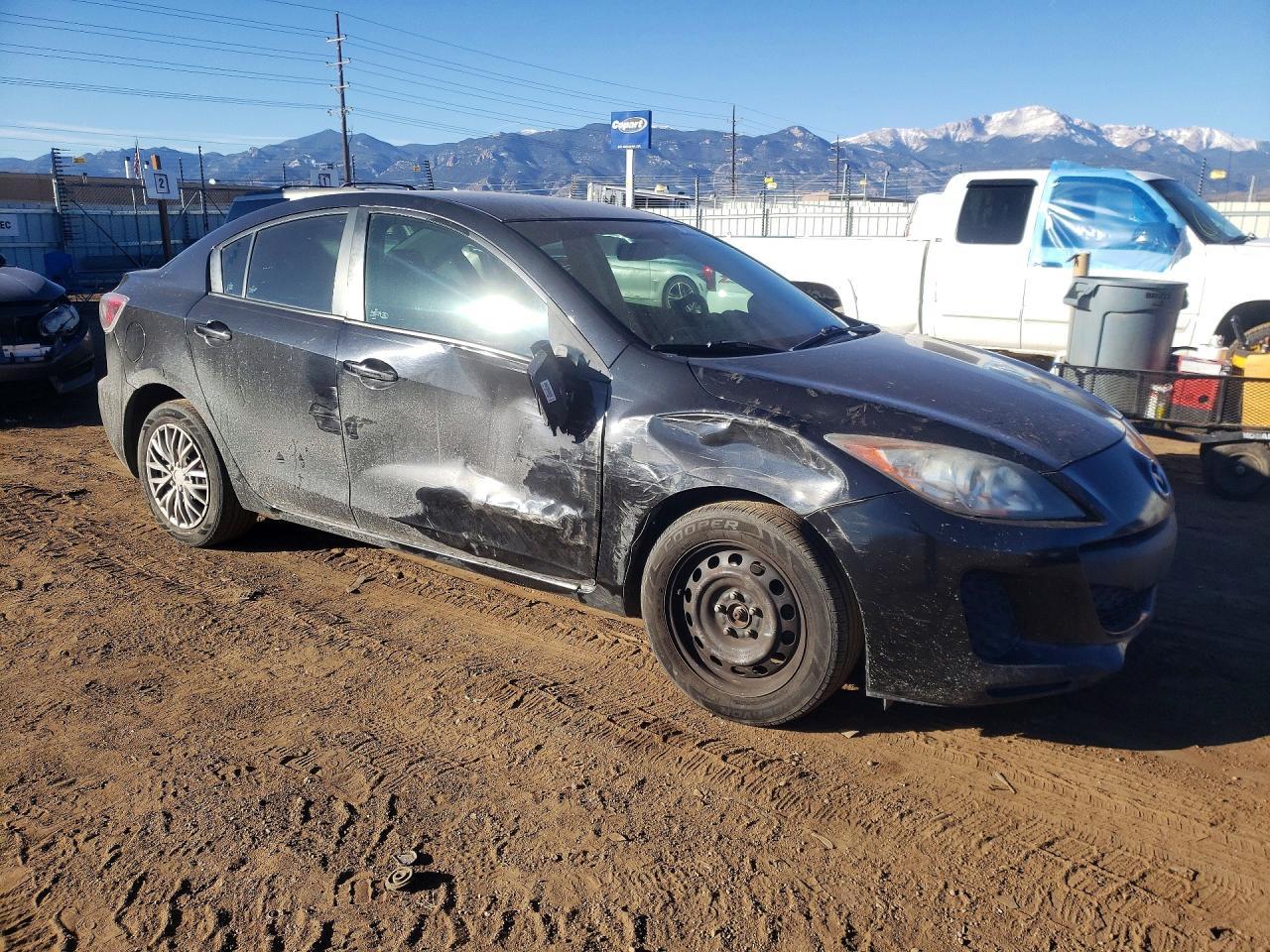 2013 Mazda 3 I