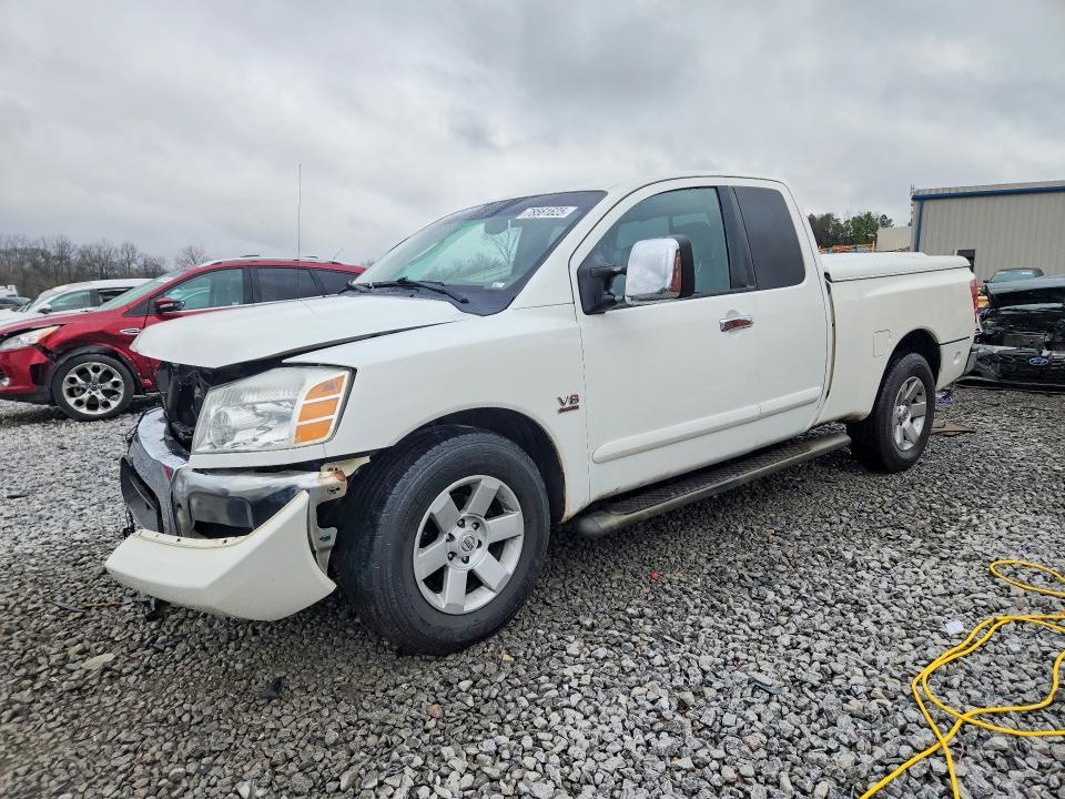 2004 Nissan Titan XE