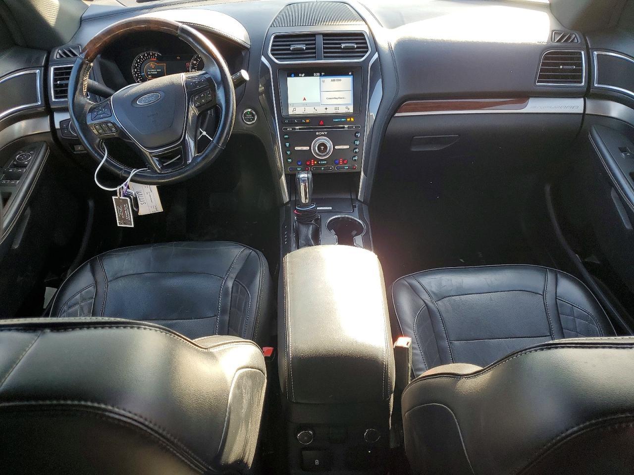 2017 Ford Explorer Platinum