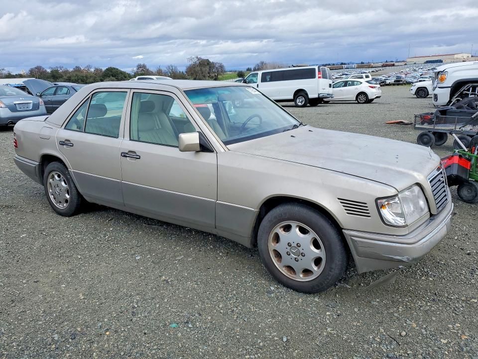 1995 Mercedes-Benz E 300d