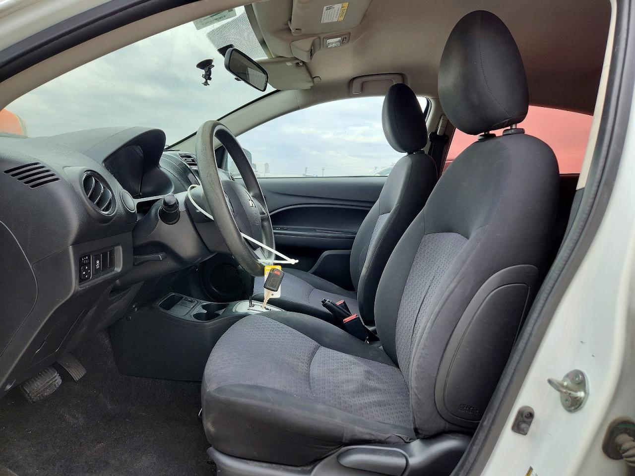 2018 Mitsubishi Mirage es
