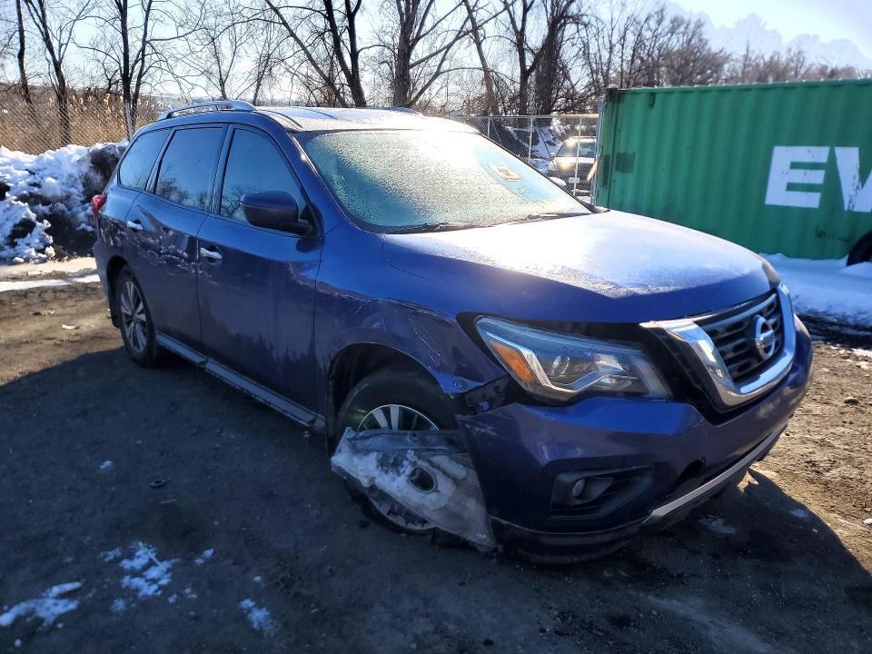 2018 Nissan Pathfinder s