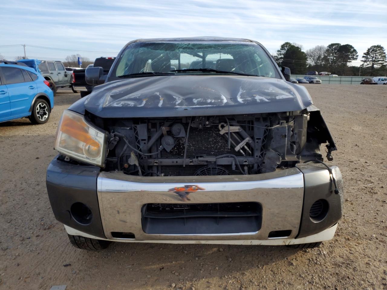 2008 Niss Titan xe ffv