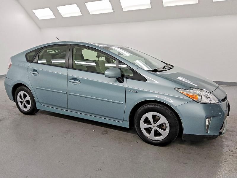 2014 Toyota Prius Three