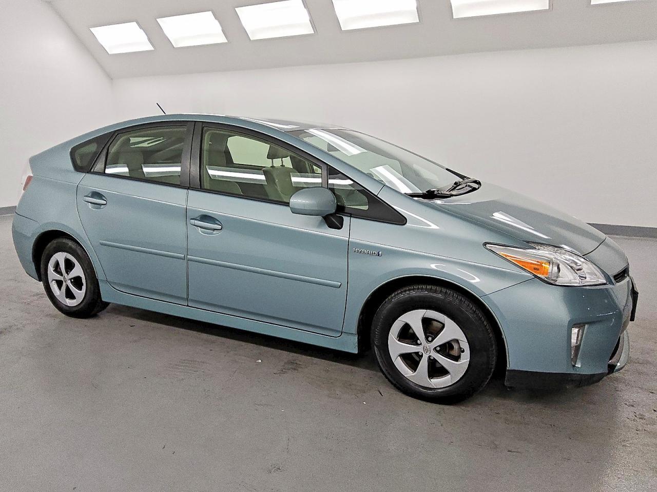 2014 Toyota Prius Three