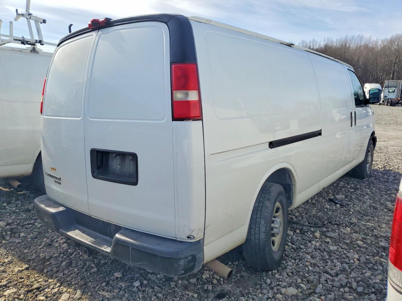 2013 Chevrolet Express G3500 Delivery Van