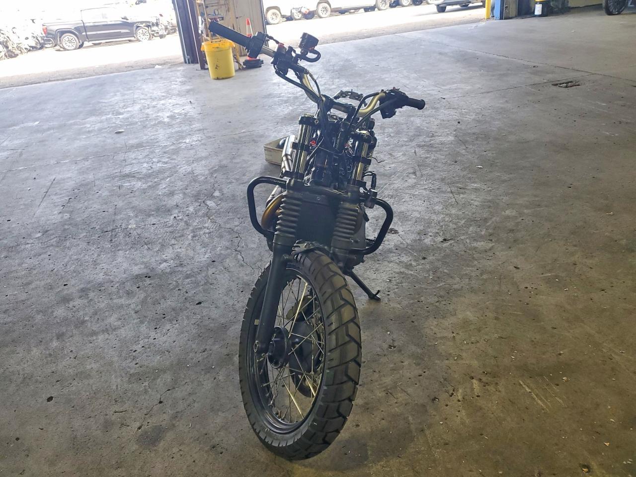 2022 Triumph Street Scrambler