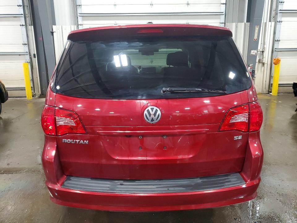 2011 Volkswagen Routan se