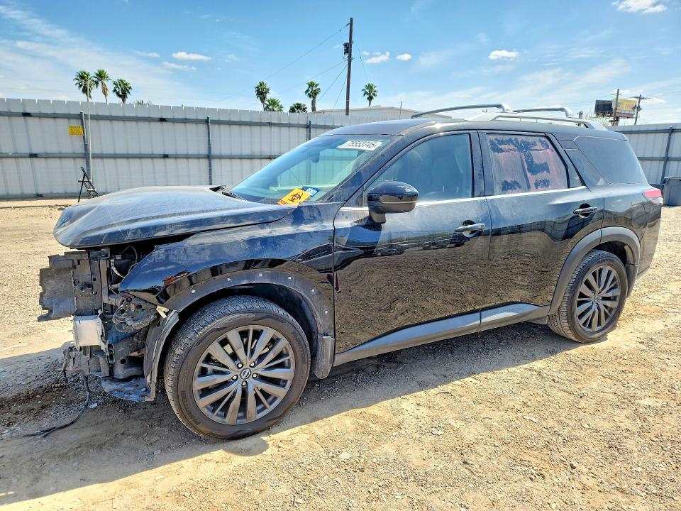 2022 Nissan Pathfinder sl