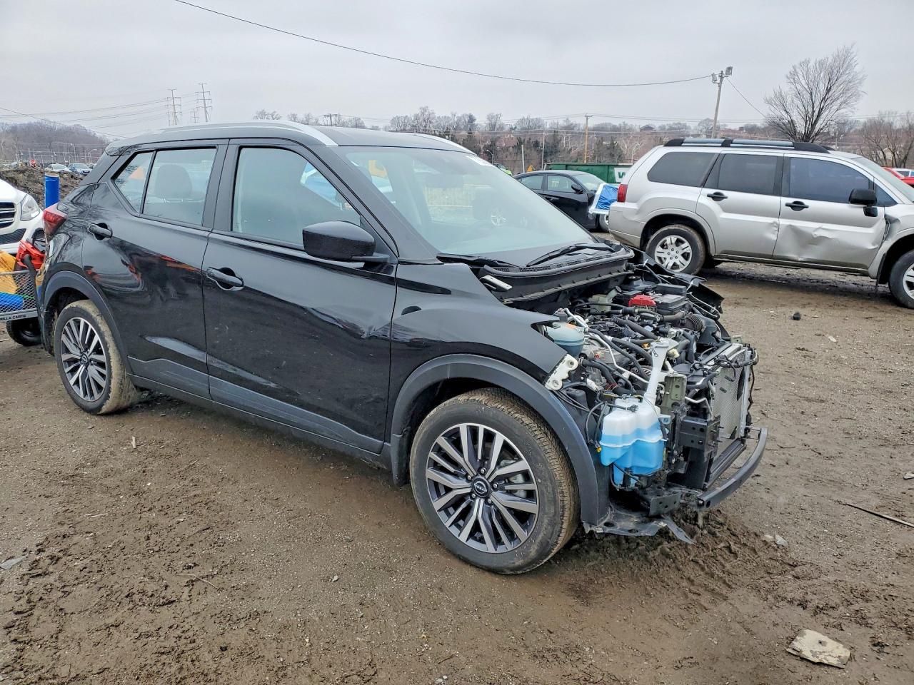 2023 Nissan Kicks sv