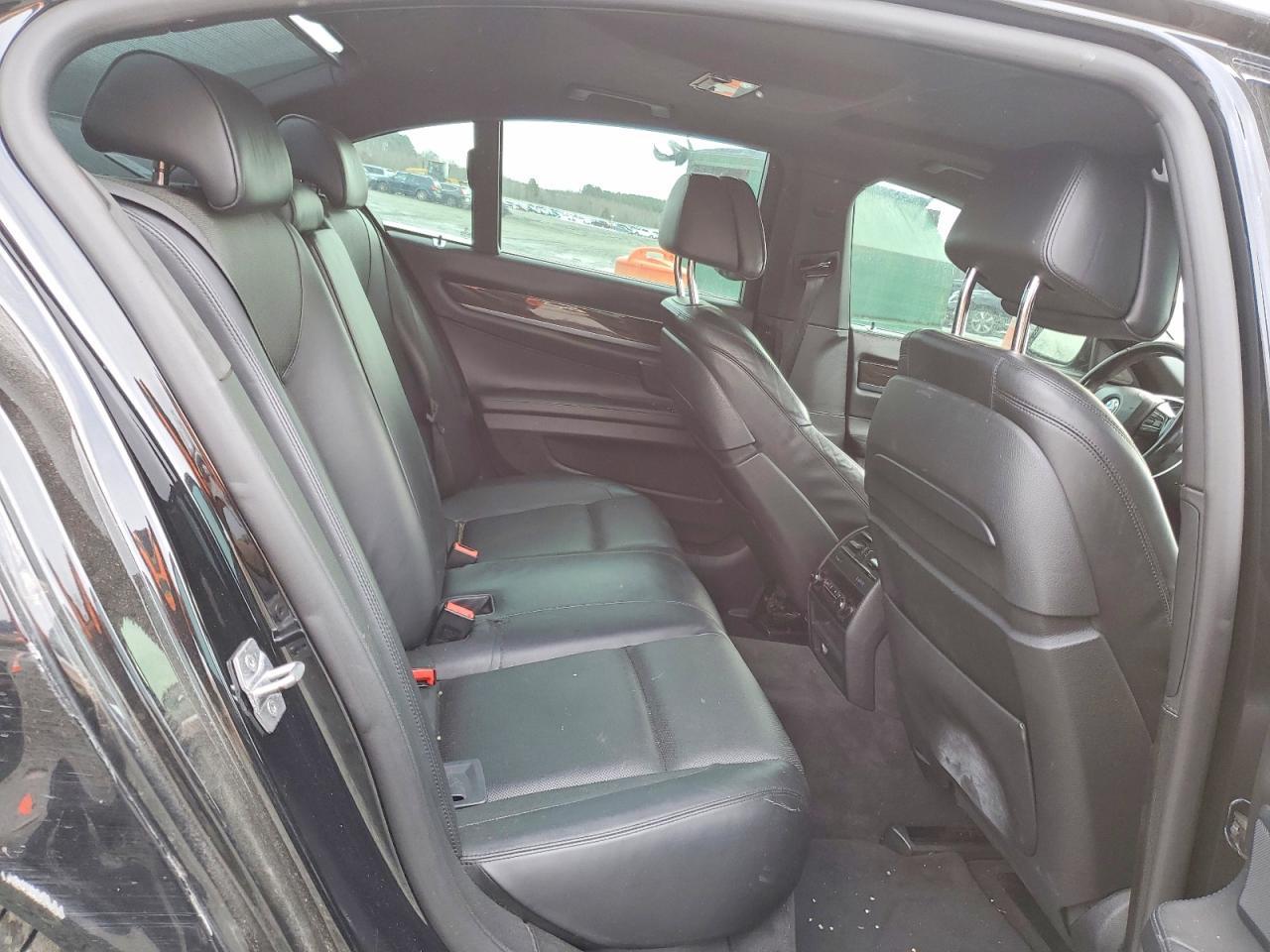 2014 BMW 750 i