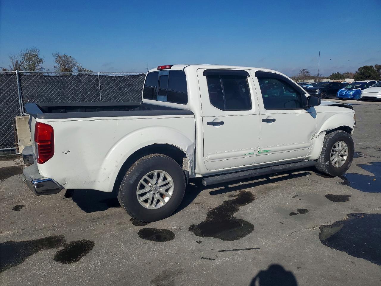 2015 Nissan Frontier s