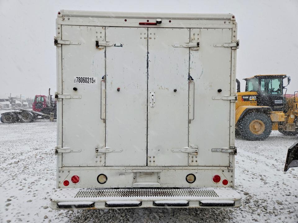 2013 Freightliner MT45G Delivery Truck