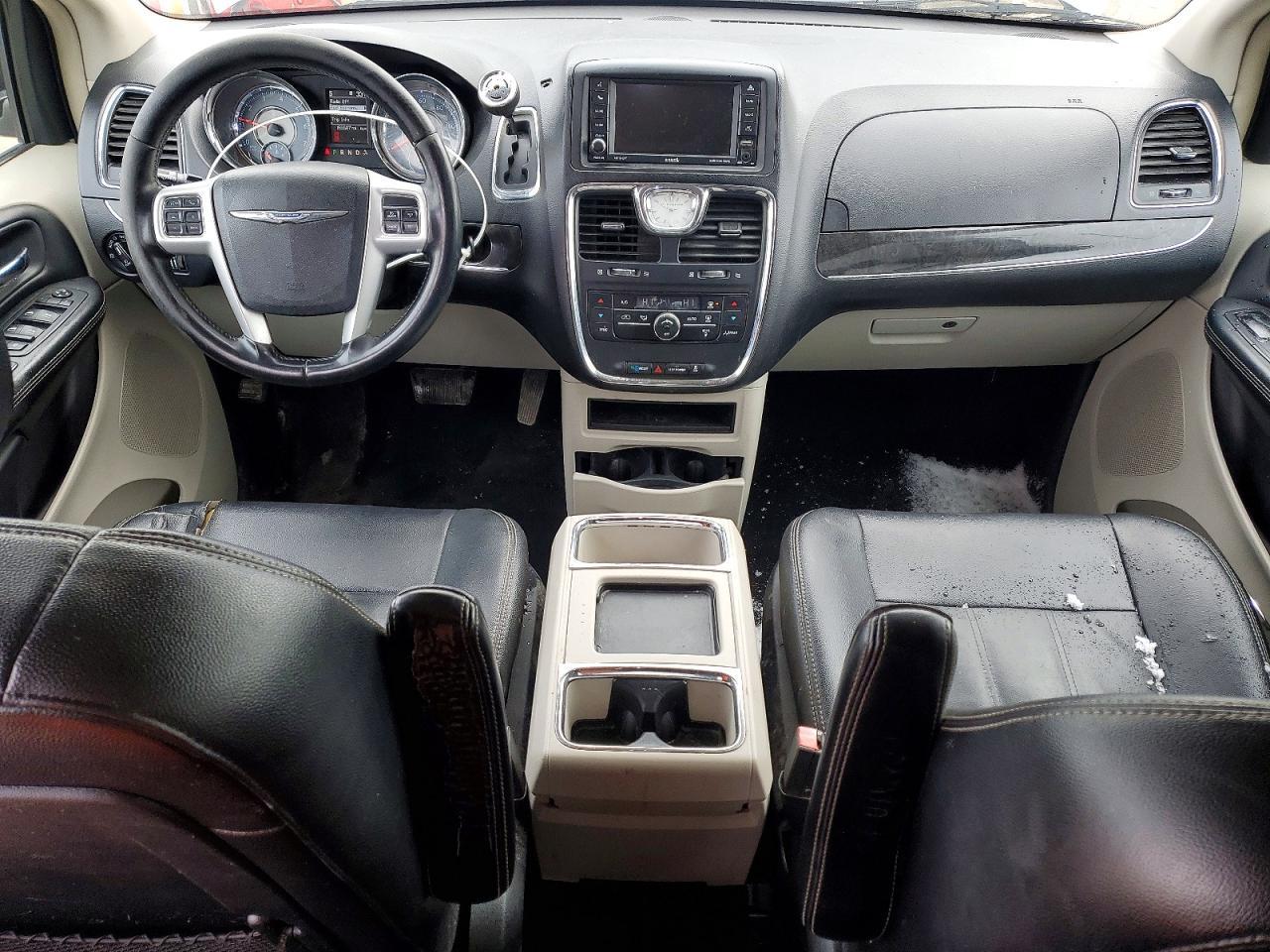 2015 Chrysler Town & Country Touring