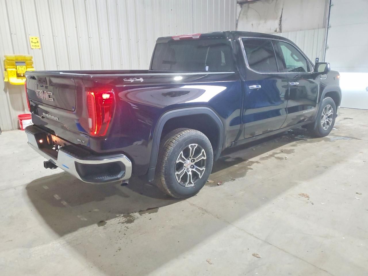 2026 GMC Sierra K1500 slt