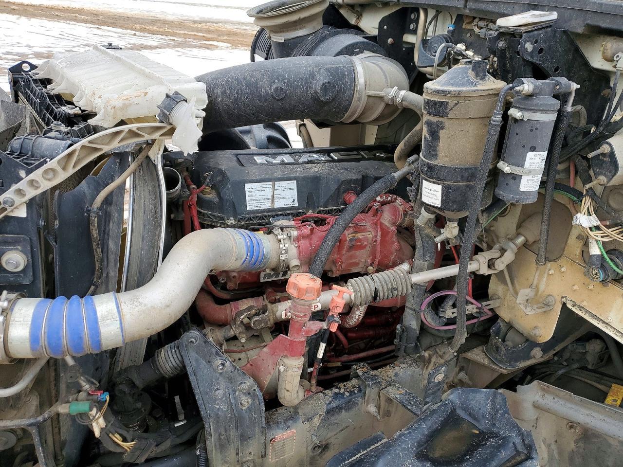 2018 Mack GU700 Dump Truck