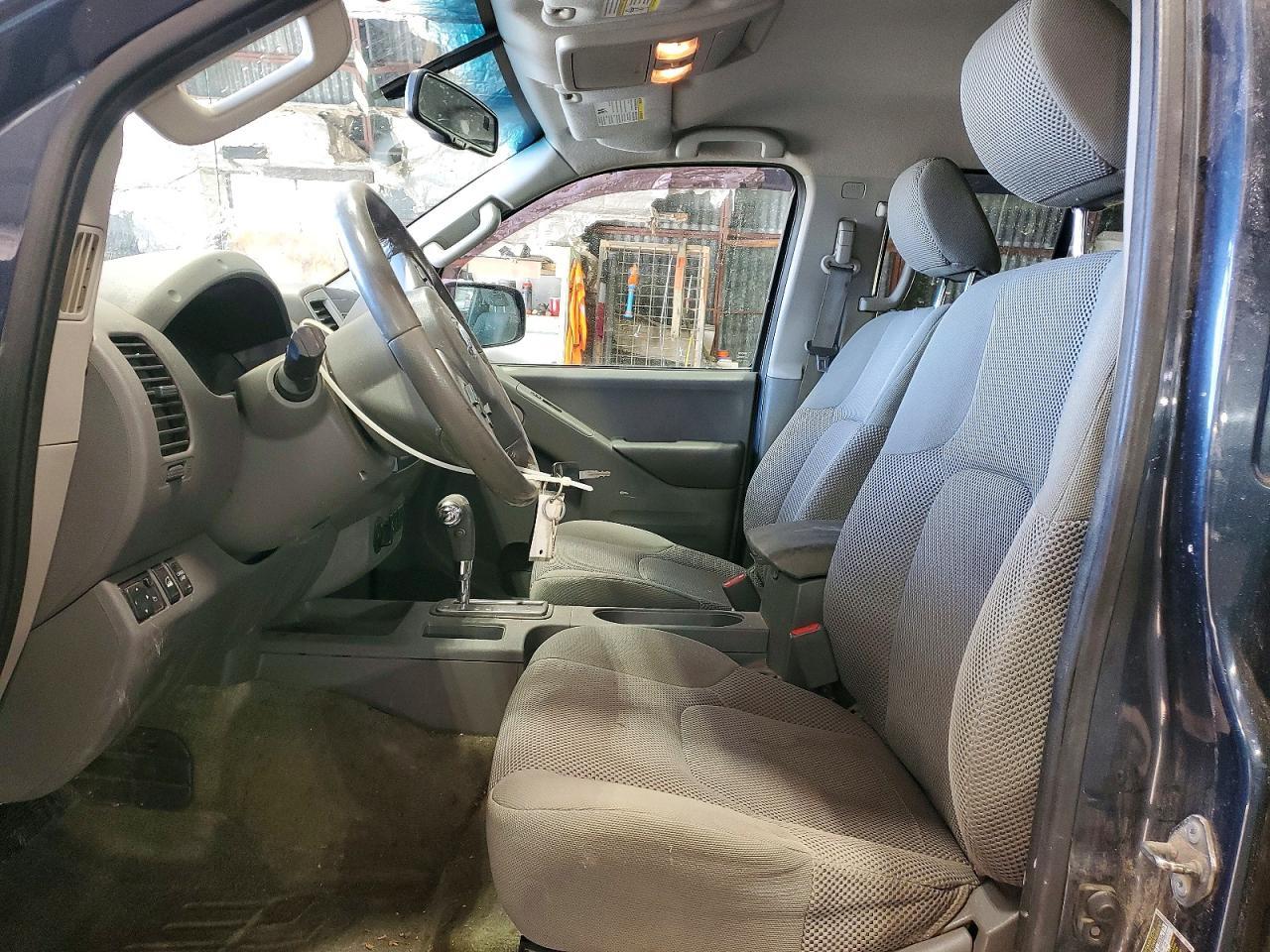 2016 Nissan Frontier sv