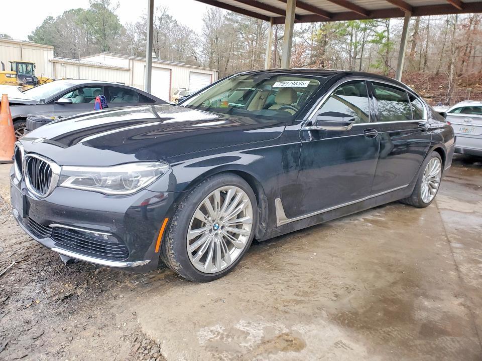 2016 BMW 750 xi