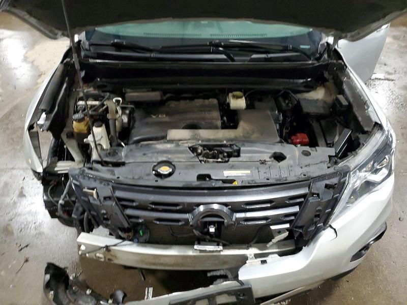 2017 Nissan Pathfinder s