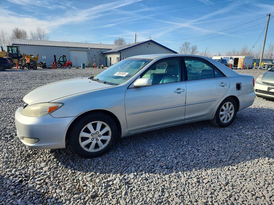 2003 Toyota Camry le