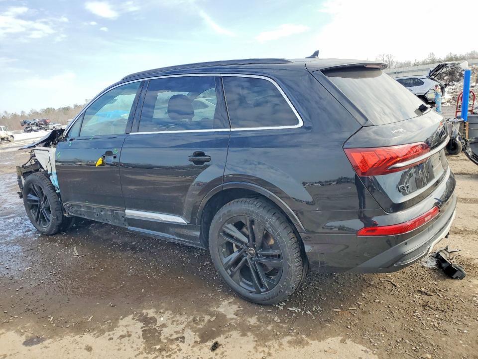 2023 Audi Q7 Premium Plus