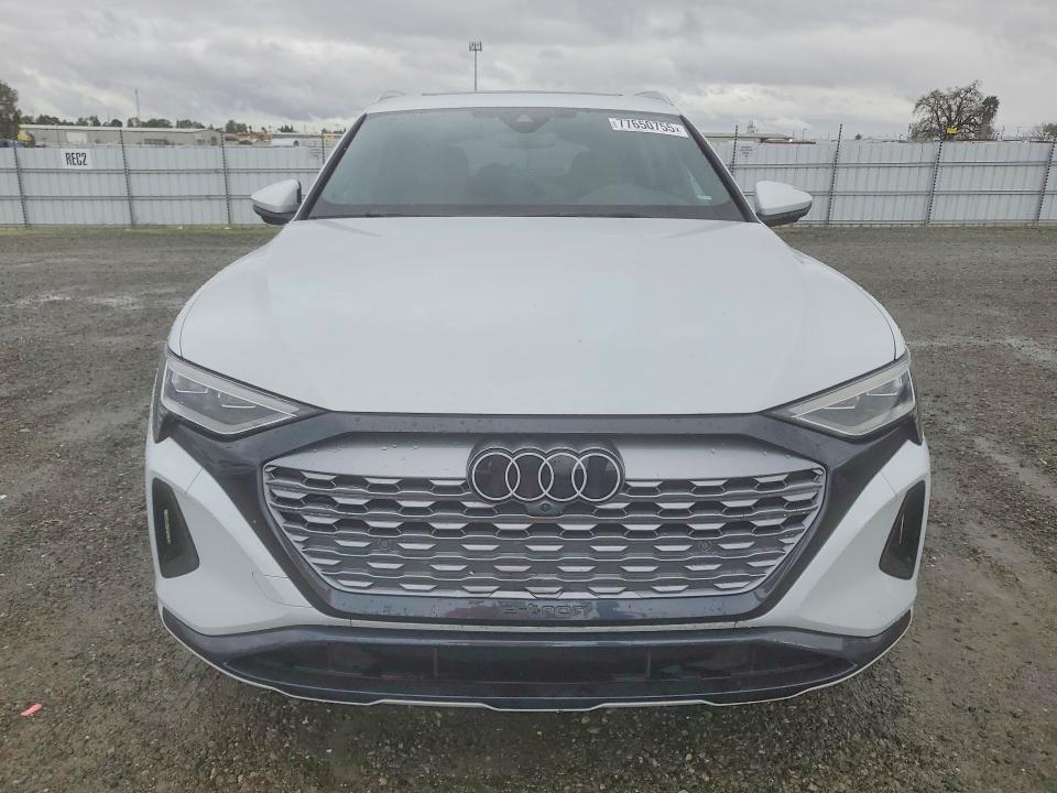 2024 Audi Q8 E-tron Premium Plus