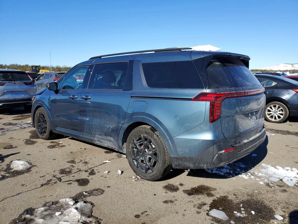 2026 KIA Carnival sx