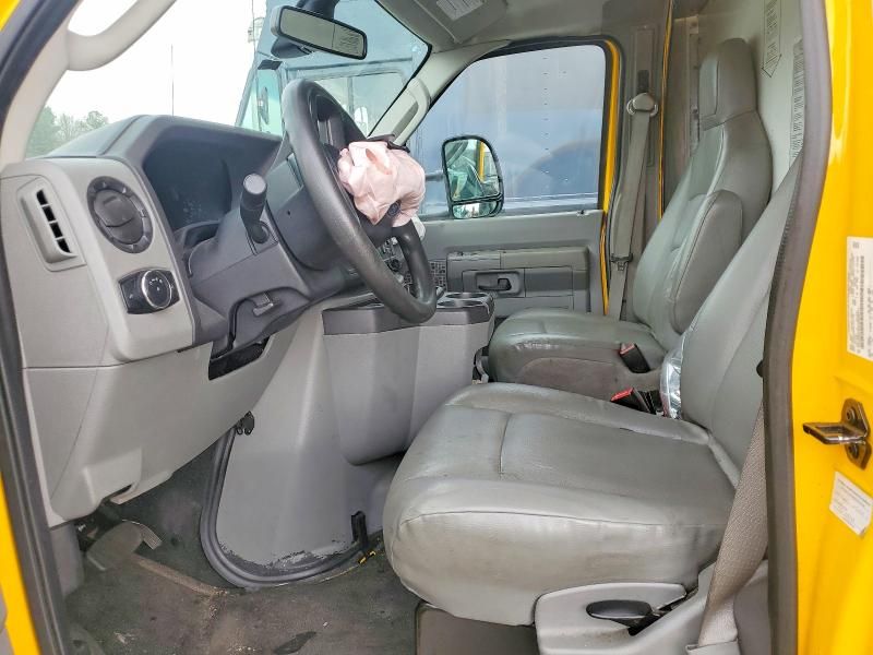 2022 Ford E350 box Truck
