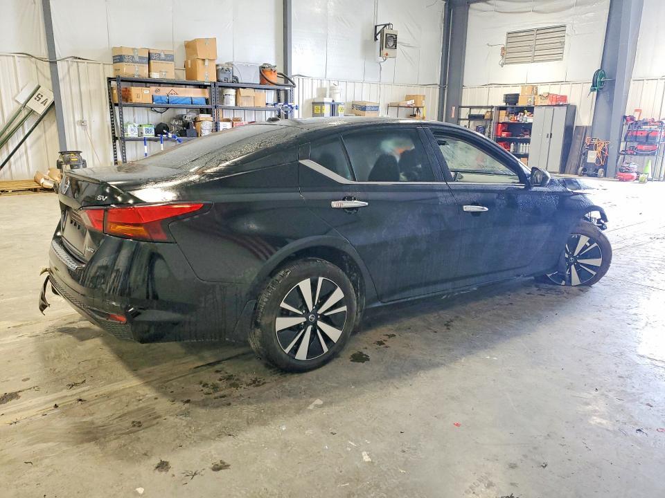 2022 Nissan Altima 2.5 sv