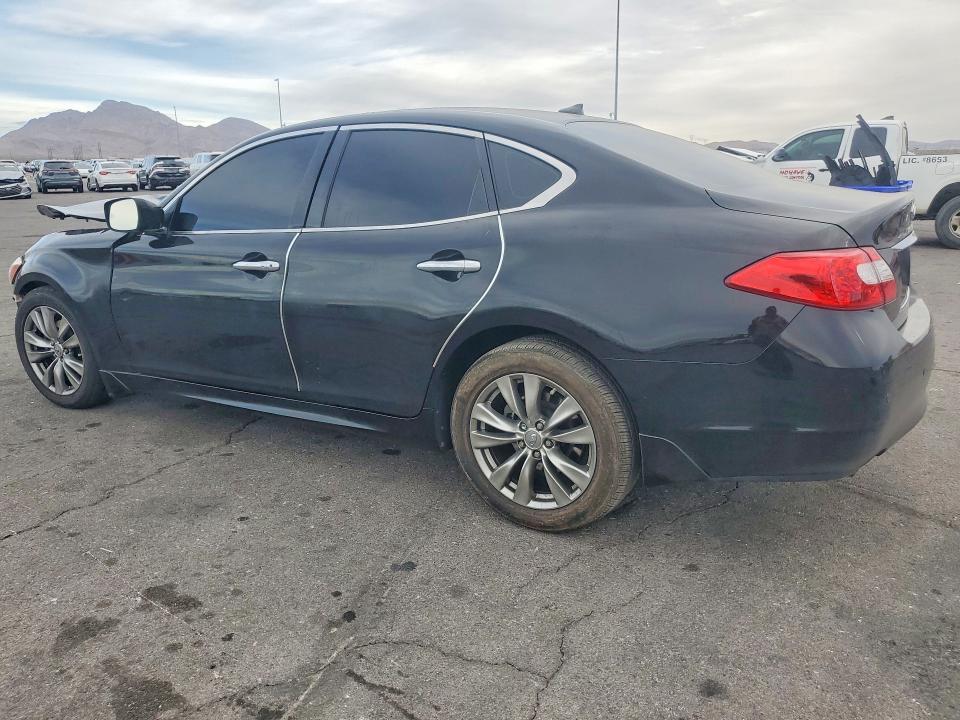 2013 Infinity M37 Base