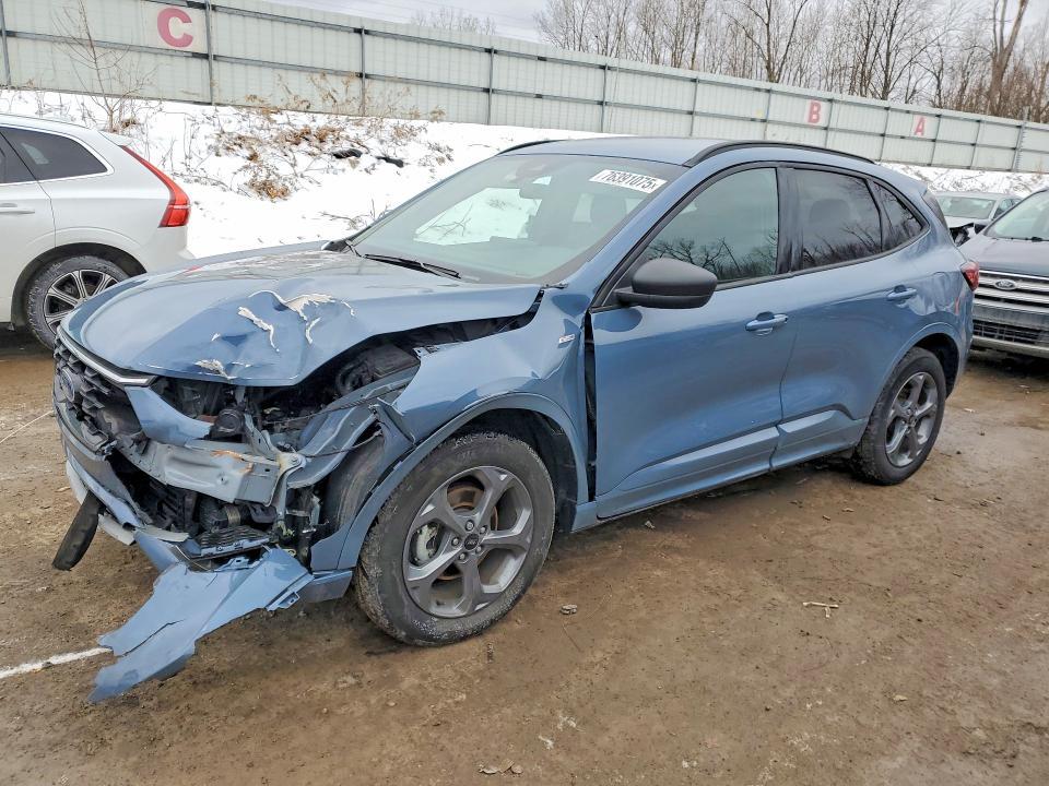2024 Ford Escape st Line