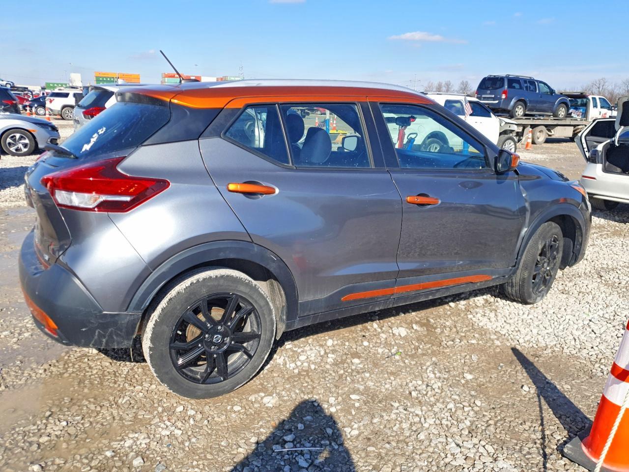 2019 Niss Kicks s