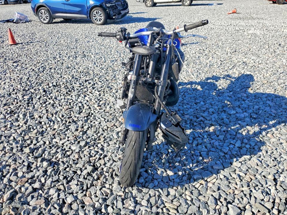 2025 Yamaha MTN690