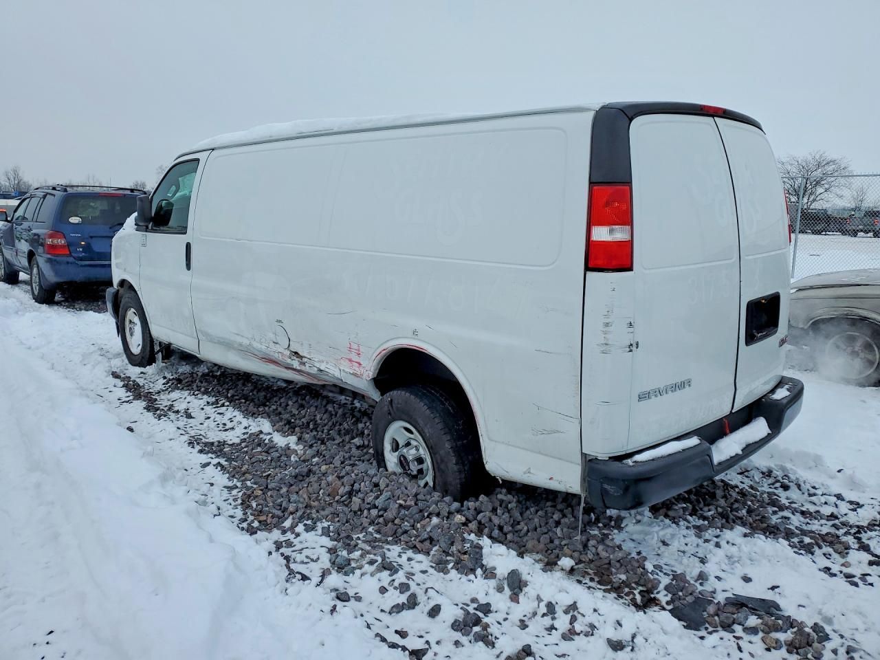 2020 GMC Savana 2500 Cargo Delivery van