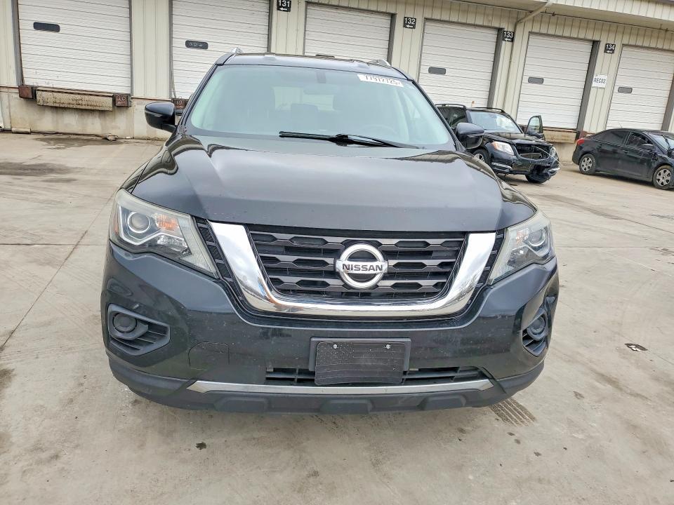 2018 Nissan Pathfinder s