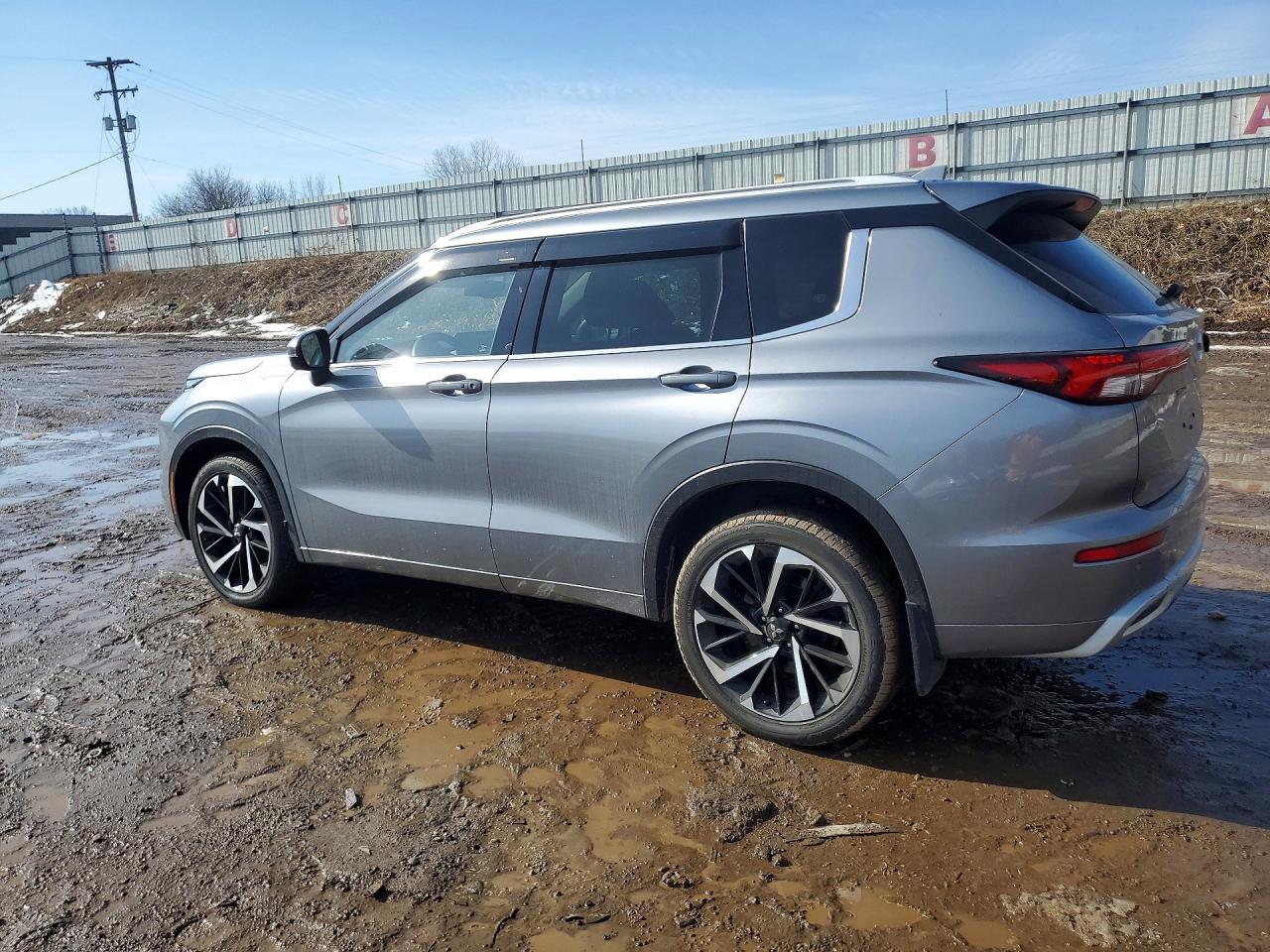 2022 Mitsubishi Outlander sel