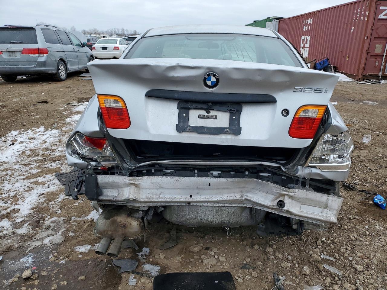 2003 BMW 325 i