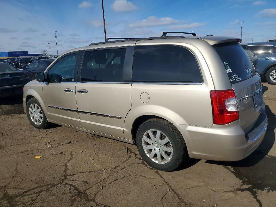 2016 Chrysler Town & Country Touring