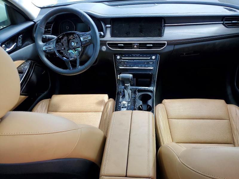 2017 KIA Cadenza Premium