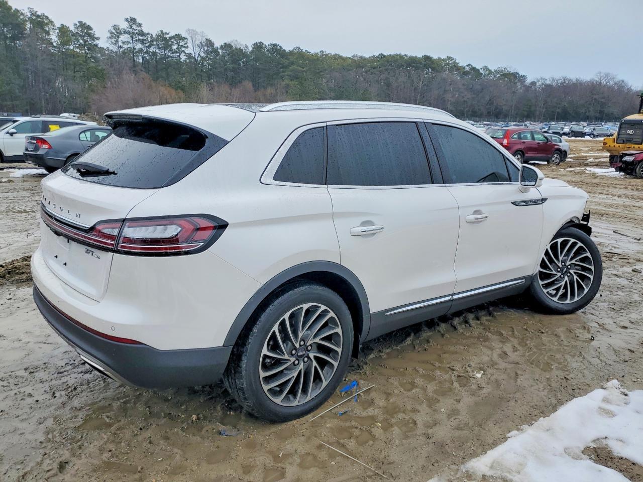 2019 Lincoln Nautilus Reserve