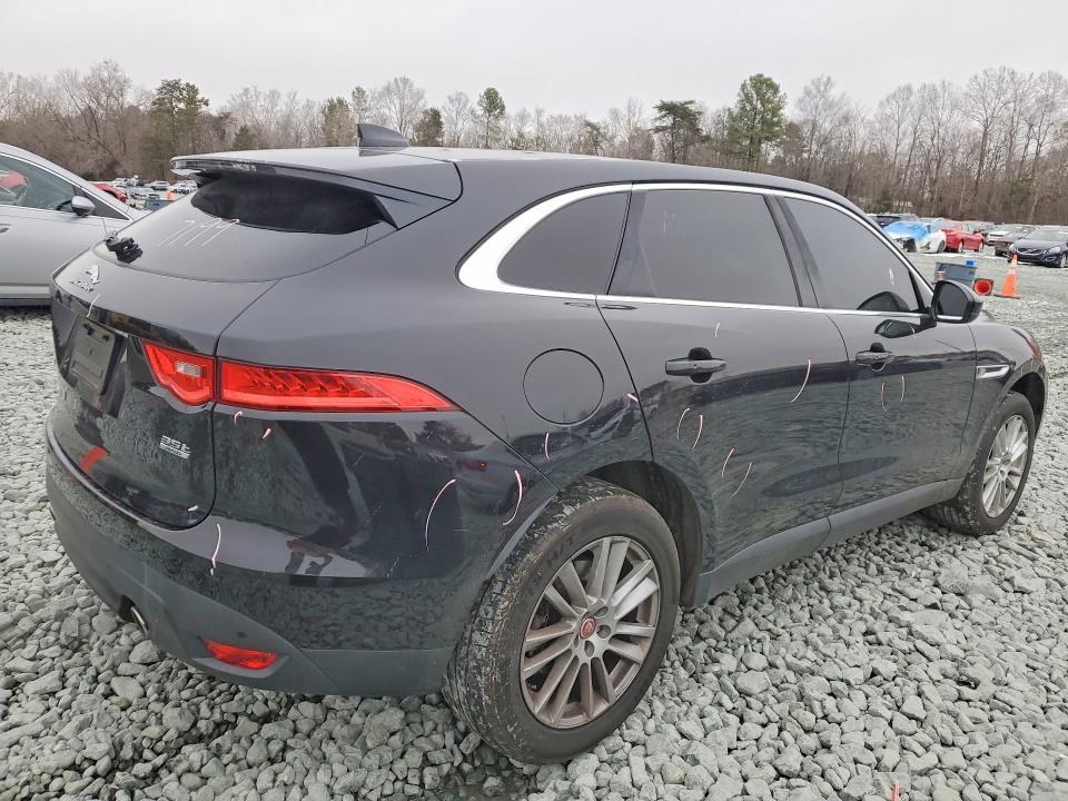 2017 Jaguar F-pace Prestige