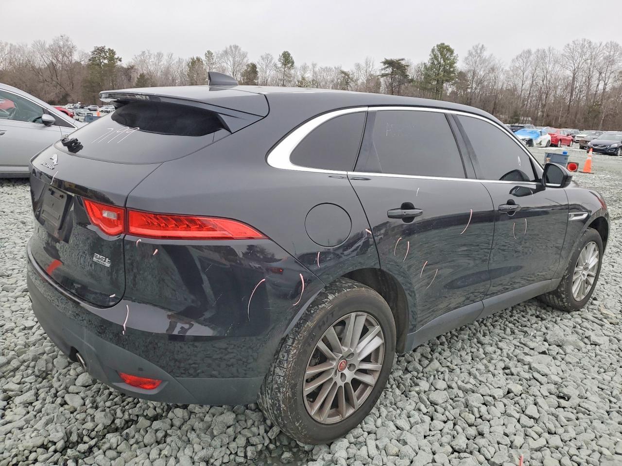 2017 Jaguar F-pace Prestige