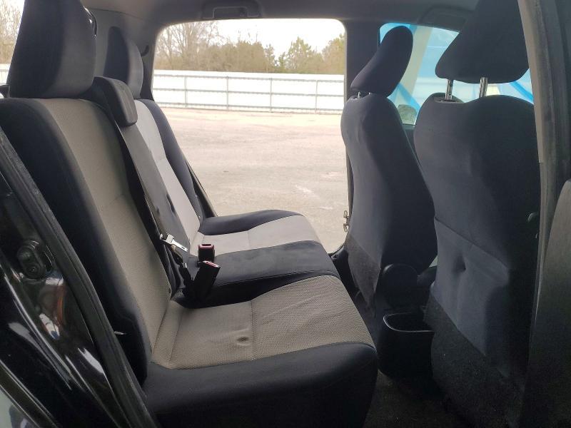 2013 Toyota Yaris 5-door le