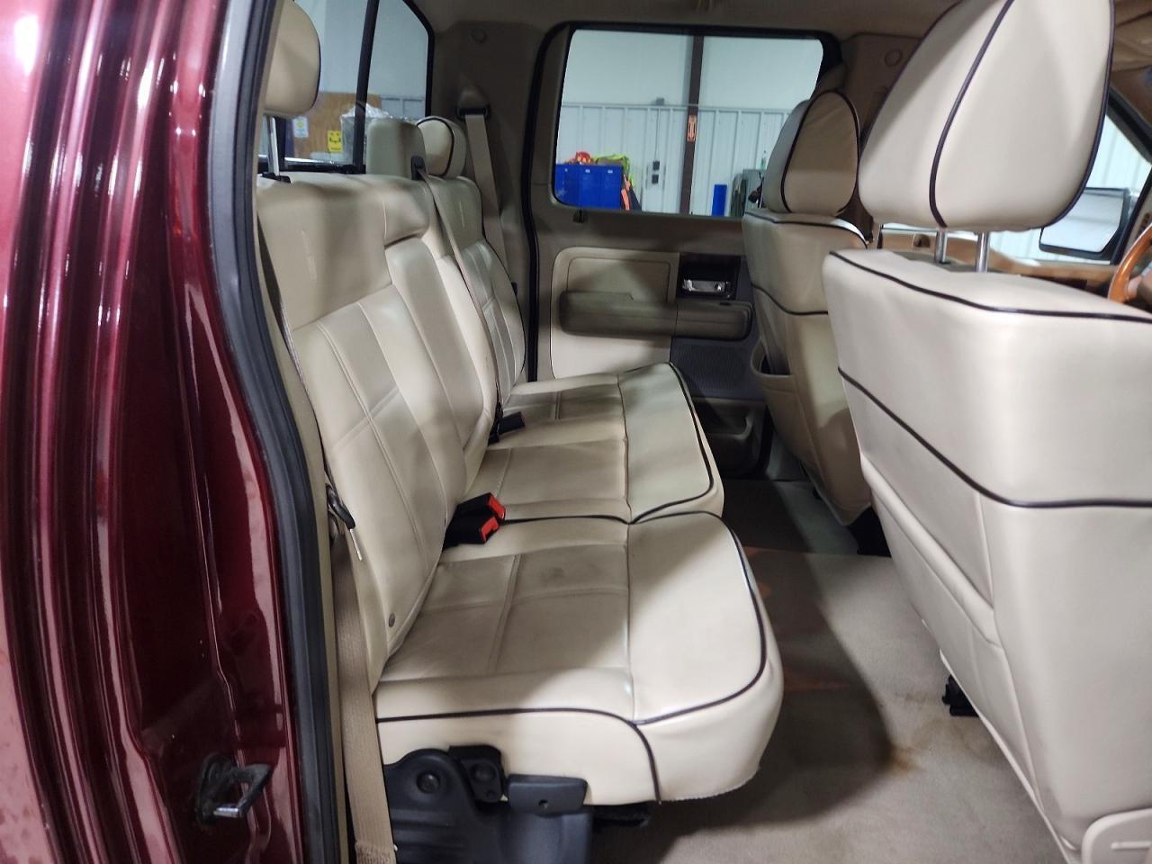 2006 Lincoln Townhouse Mark LT