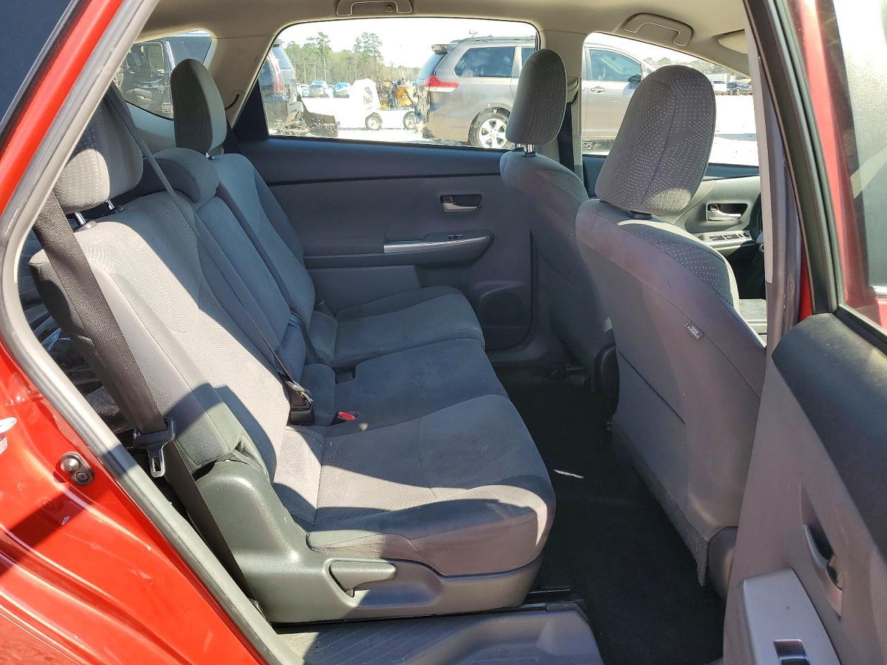 2013 Toyota Prius v