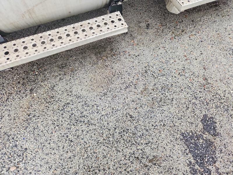 2011 Freightliner Cascadia Semi Truck