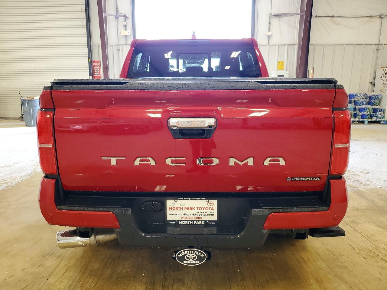2025 Toyota Tacoma Limited HV