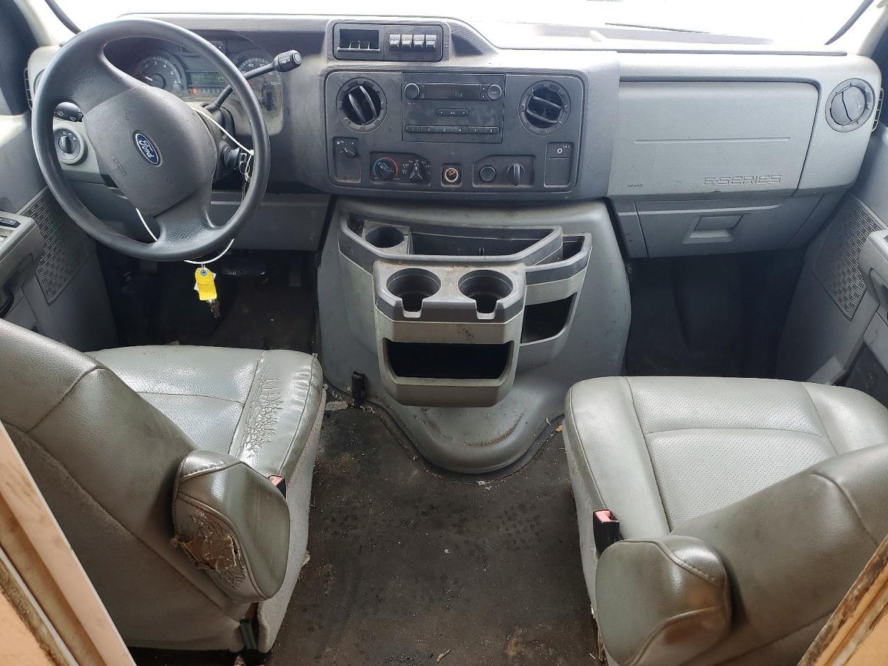 2012 Ford E350 Utility / Service Truck