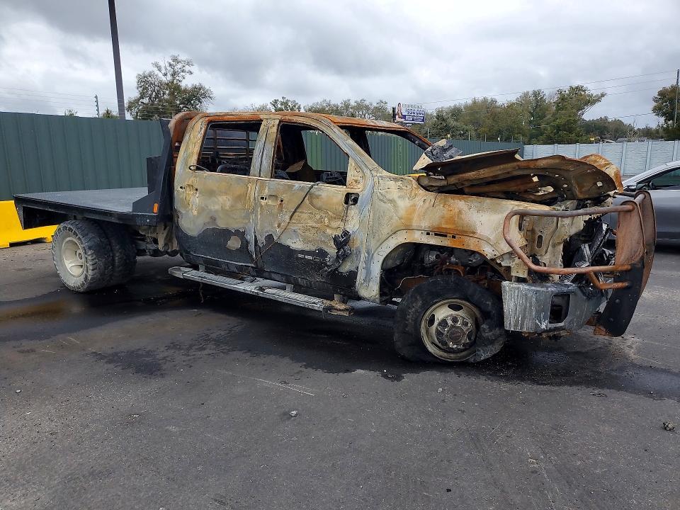 2022 GMC Sierra HD Flatbed Truck